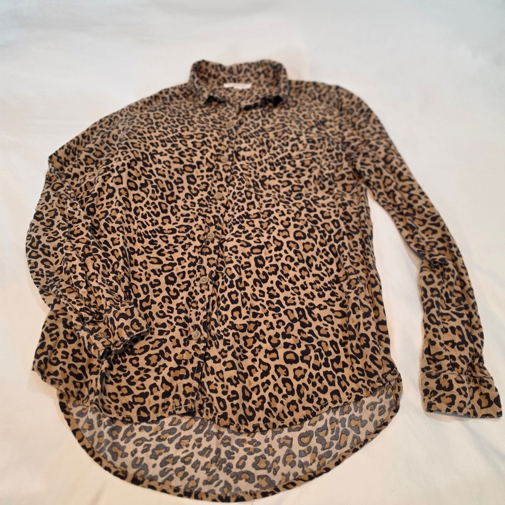 beachlunchlounge Leopard Print Shirt Womens Small Tan Black Excellent LongSleeve